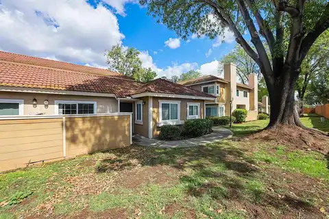 Lisa Meadows, SANTEE, CA 92071