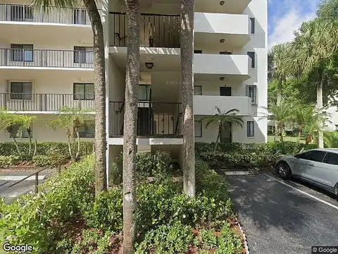 Via Poinciana, LAKE WORTH, FL 33467