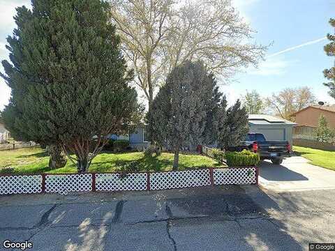 166Th, PALMDALE, CA 93591