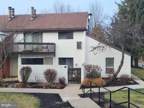 Stratford Dr Dr #8, State College, PA 16801