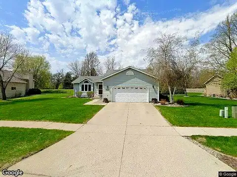 Rivershore, MOORHEAD, MN 56560