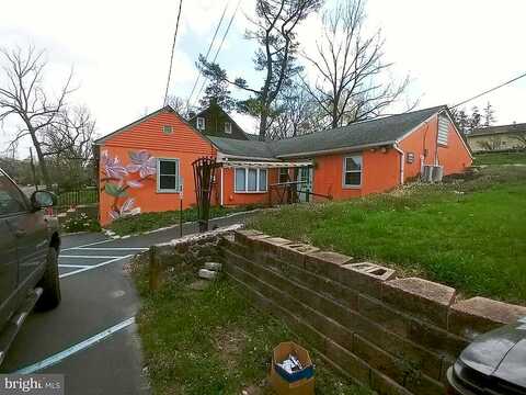 Main St, Green Lane, PA 18054