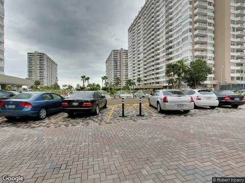 Ocean, HALLANDALE BEACH, FL 33009