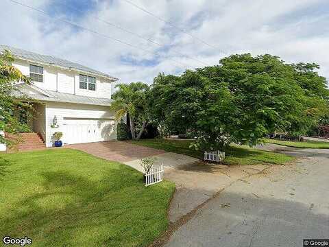Palm Dr, NAPLES, FL 34140