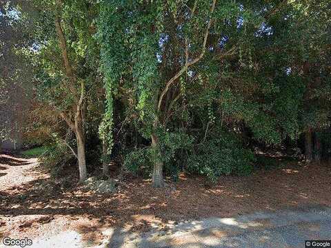 Williamsburg Dr, Gulf Breeze, FL 32561