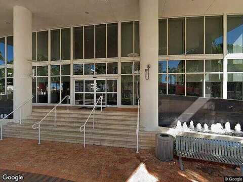 Ocean, HALLANDALE BEACH, FL 33009