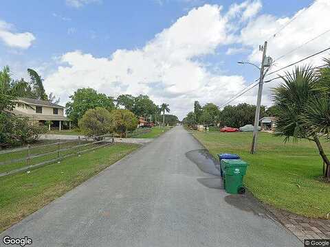 137Th, PEMBROKE PINES, FL 33027