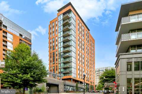 Clarendon, ARLINGTON, VA 22201