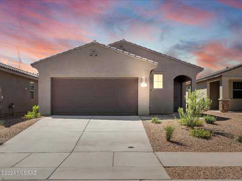 Caden, VAIL, AZ 85641
