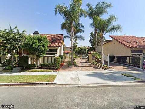E Centralia St #24, Long Beach, CA 90808