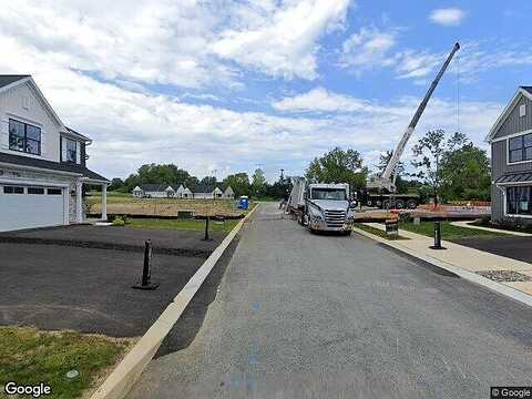 Village Dr, Millersville, PA 17551