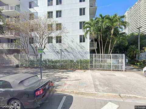 Miami, MIAMI, FL 33136