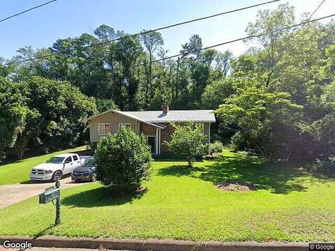 N Calhoun St, Quincy, FL 32351