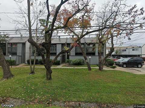 Glenmont Dr #F6, Houston, TX 77081