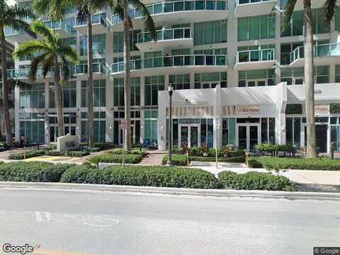 5Th, MIAMI, FL 33131
