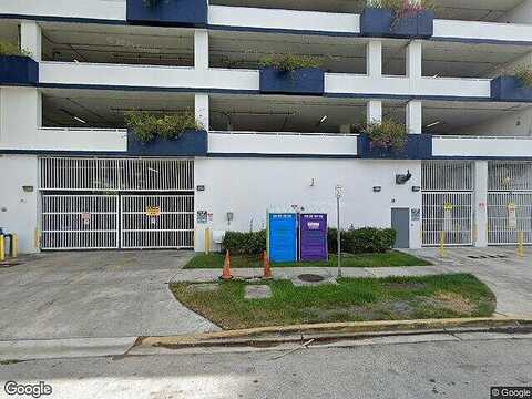 18Th, MIAMI, FL 33132