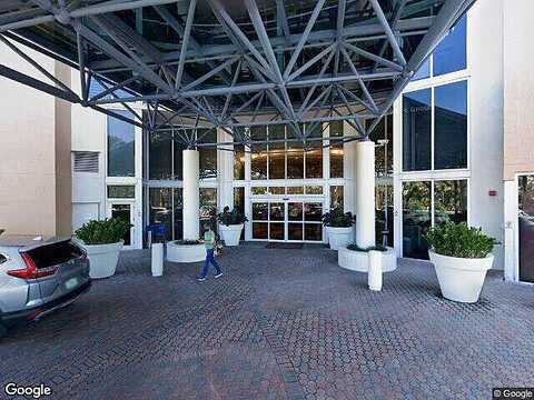 Collins, SUNNY ISLES BEACH, FL 33160