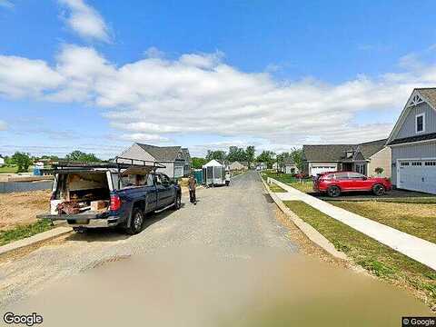 Lincolnshire St #E (Belfast), Oxford, PA 19363