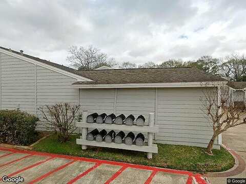 Hideaway Dr #53, Friendswood, TX 77546