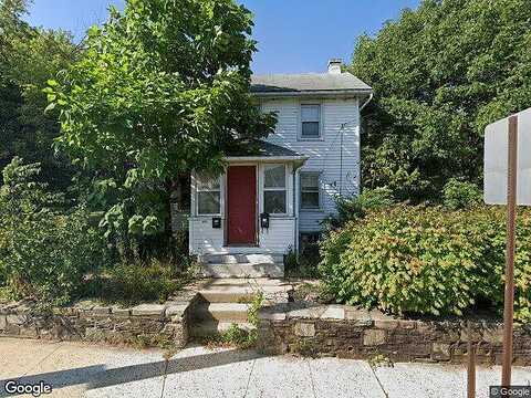 E Hancock St #102B, Lansdale, PA 19446