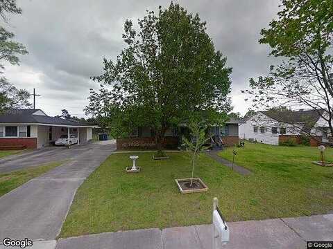 Coleraine Dr, Port Wentworth, GA 31407