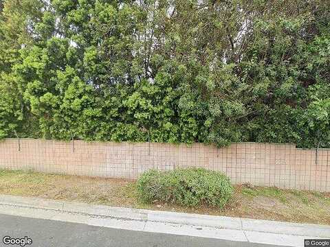 Avenida Majorca #B, Laguna Woods, CA 92637