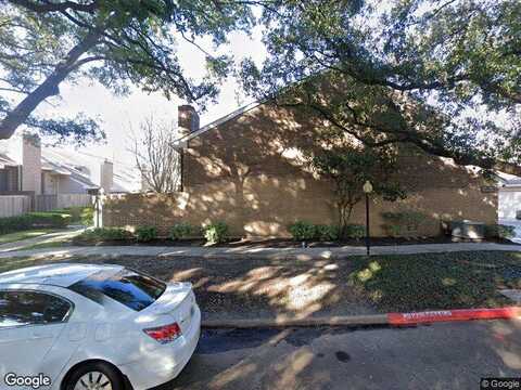 Hollowgreen Dr #305, Houston, TX 77082