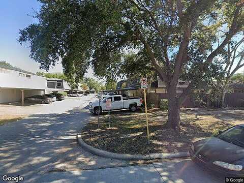 Mighty Oak Dr #B, Houston, TX 77066