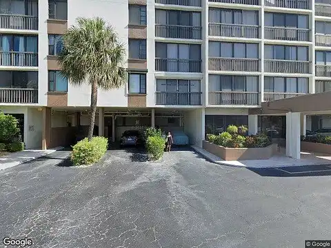 Dolphin, CLEARWATER BEACH, FL 33767