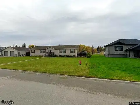 Lincoln Street Se, Warroad, MN 56763