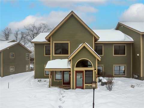 Summit Pl, Hidden Valley, PA 15502