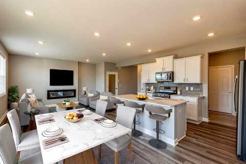 Isla Way, Rogers, MN 55374