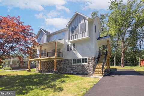 River Rd, UPPER BLACK EDDY, PA 18972