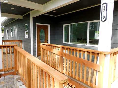 Spruce St, MyrtlePoint, OR 97458