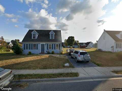 Woodstock Rd, Chambersburg, PA 17201
