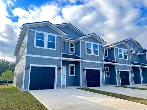 Tenpence Cir, Pace, FL 32571