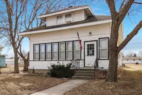 Lulu, ALMENA, WI 54805