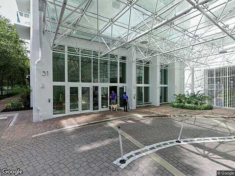 5Th, MIAMI, FL 33131