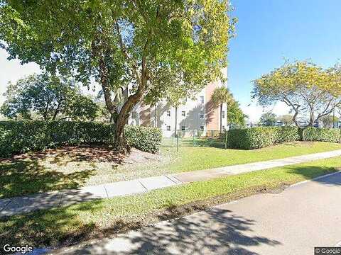 Weldon Cir #406, Tamarac, FL 33321