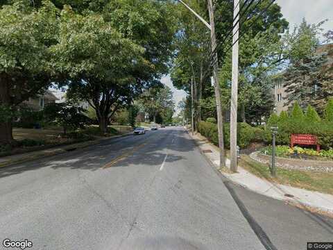 W Montgomery Ave #C-1, Ardmore, PA 19003