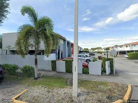 W 2Nd Way #7060, Hialeah, FL 33014