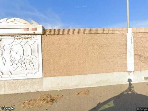 W La Veta Ave #4, Orange, CA 92868