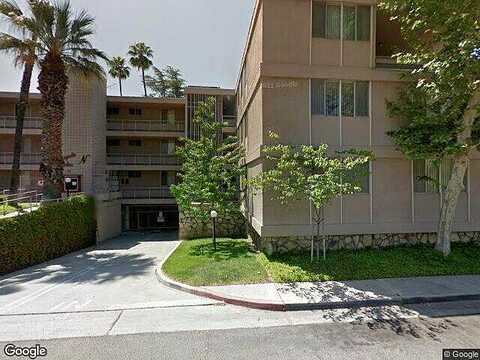 Palm Ct #M239, Riverside, CA 92506
