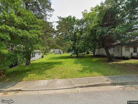 Quail St, Smithfield, VA 23430