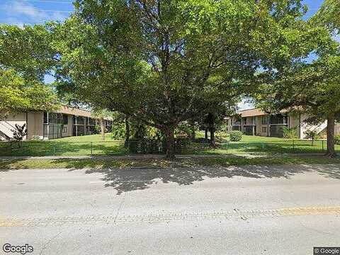 Washington St #F-21, Hollywood, FL 33023