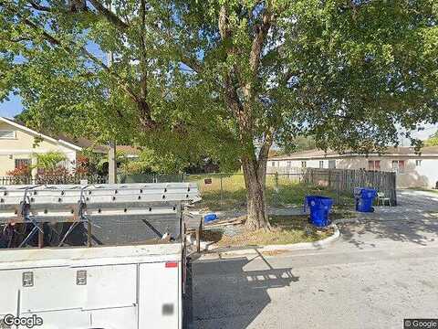Nw 5Th Ct #Th-1, Miami, FL 33127