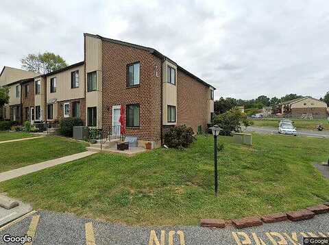 Hilltop Dr #57, Brookhaven, PA 19015