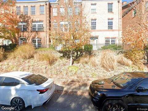 Raymond Dr #4, West Chester, PA 19380