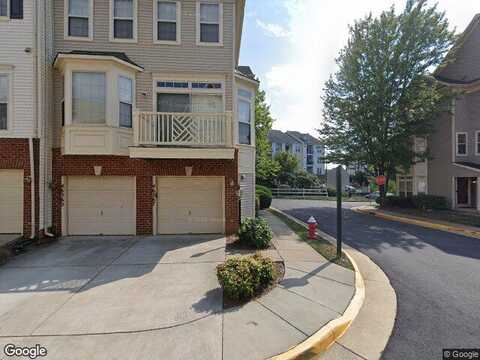 Pryor Square #84, STERLING, VA 20165