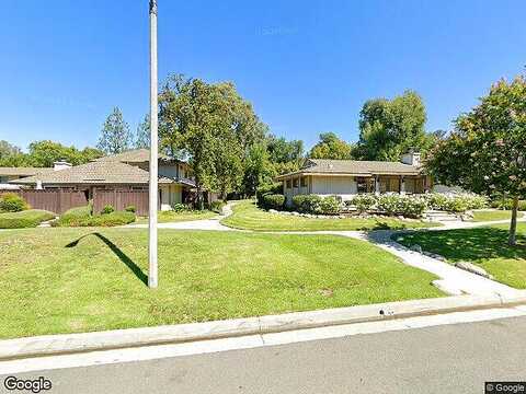 Oakpath Dr #44, Agoura Hills, CA 91301